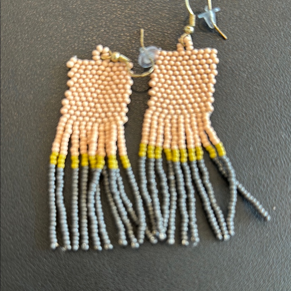 Handmade Beaded Earrings - Pink Yellow Gray 10$